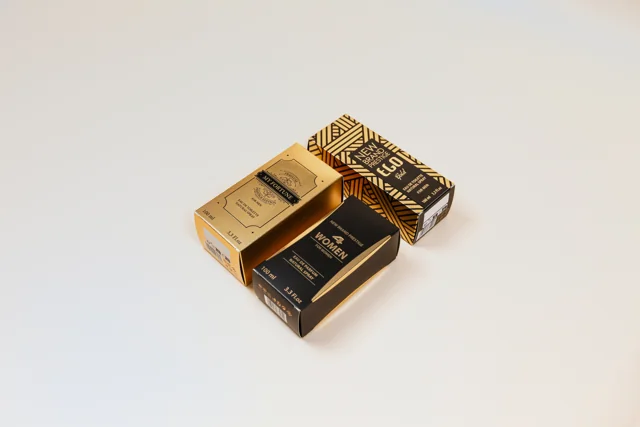 Sleeve and tray — collection view